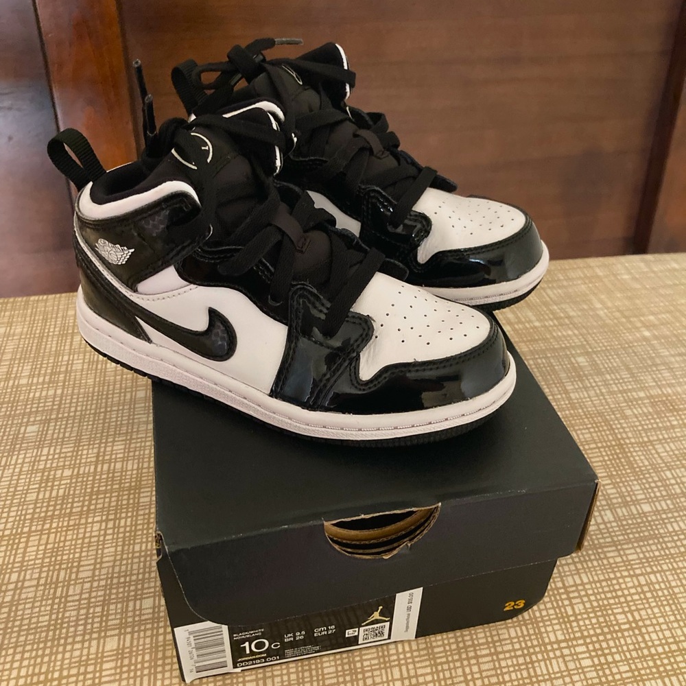 Jordan Retro 1 size toddler 10